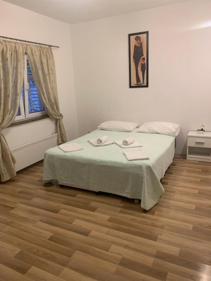 House Marta Apartamento Baška Voda Exterior foto